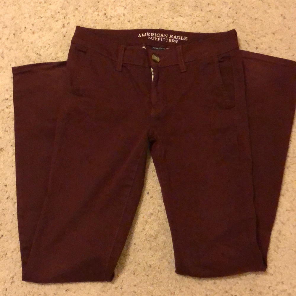 Women’s size 4 x-long AE skinny jeans